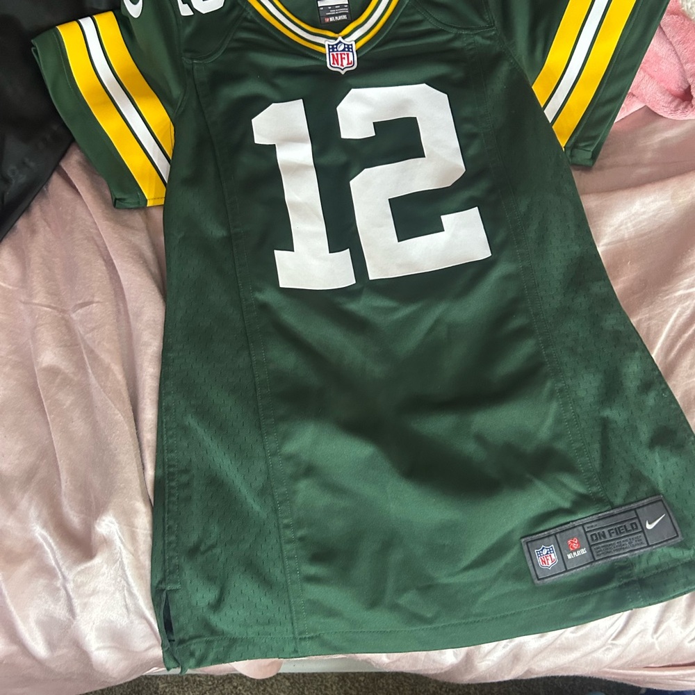 Nike Aaron Rodger’s Jersey with White Number 12